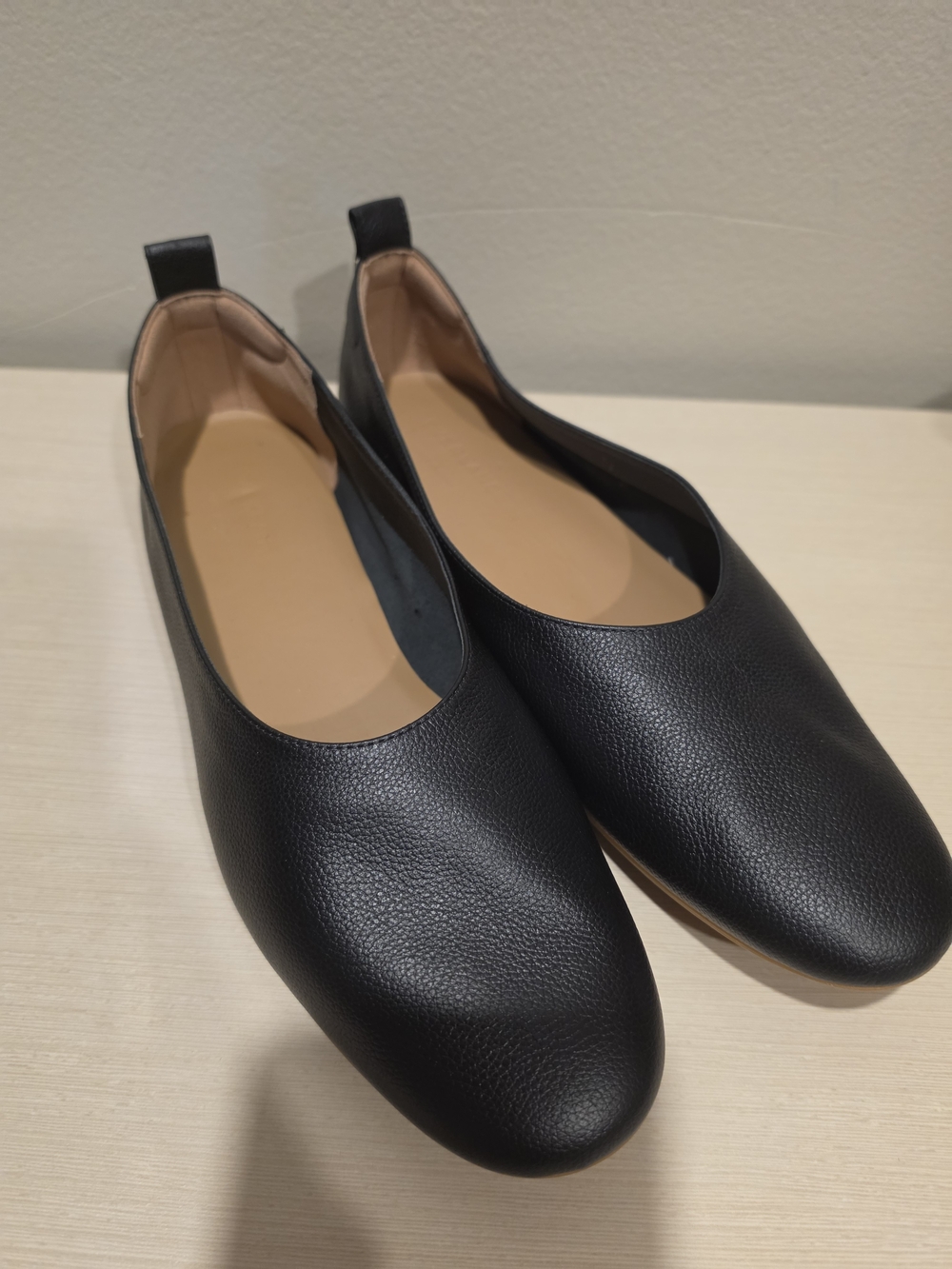 Everlane The Day Glove Black Leather Flats Size 11 Made in Italy Minimalist EUC